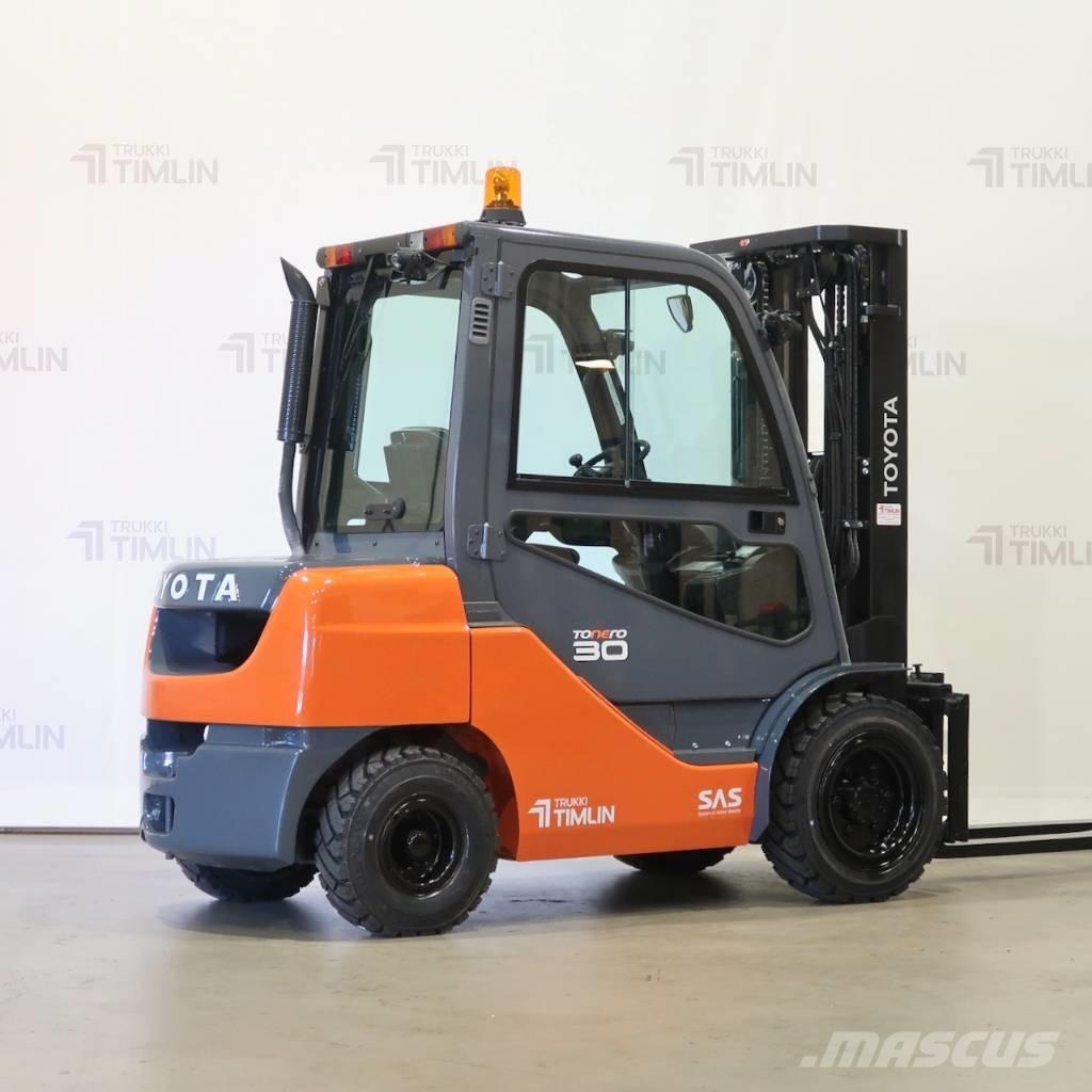 Toyota 02-8FDF30 Dieselové vozíky