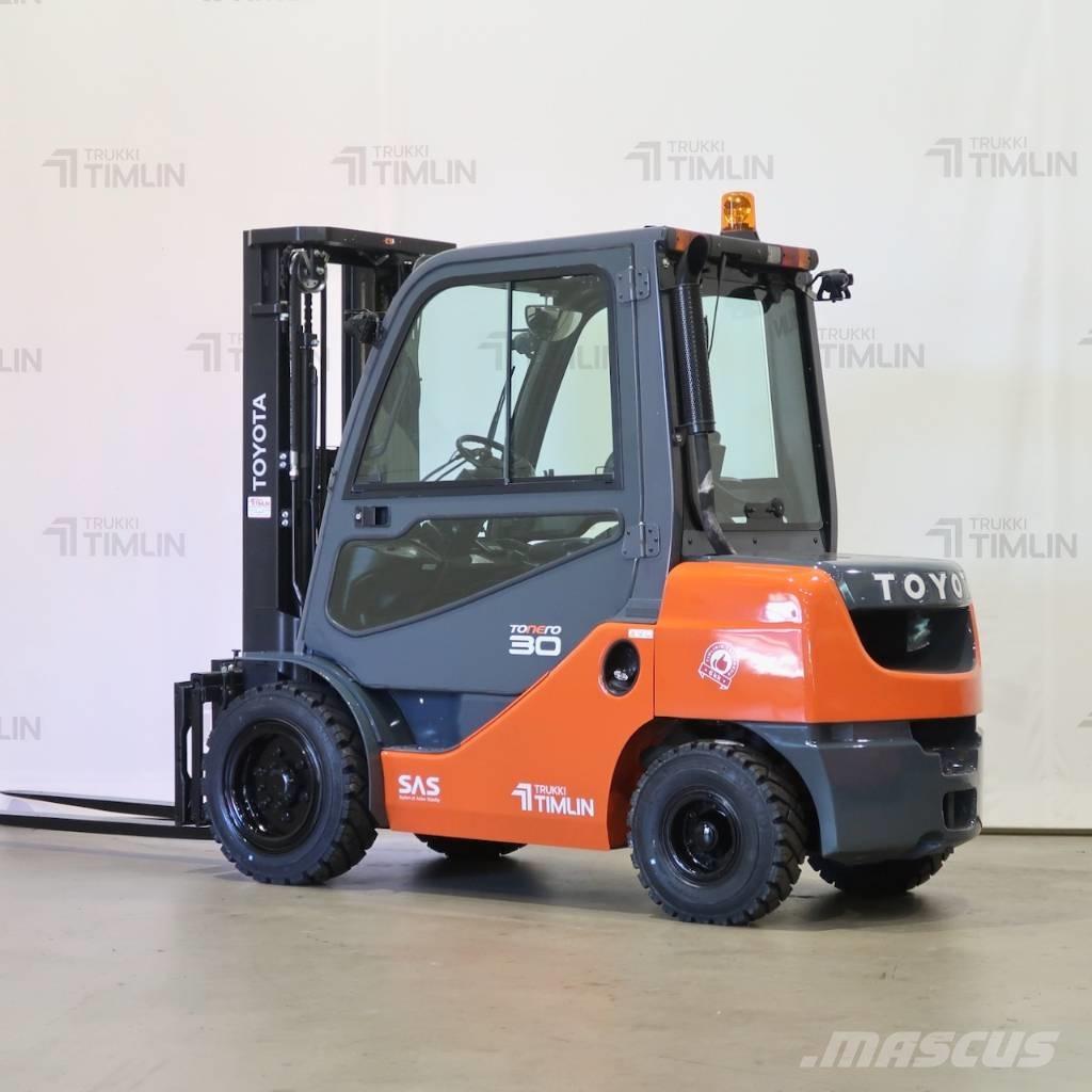 Toyota 02-8FDF30 Dieselové vozíky