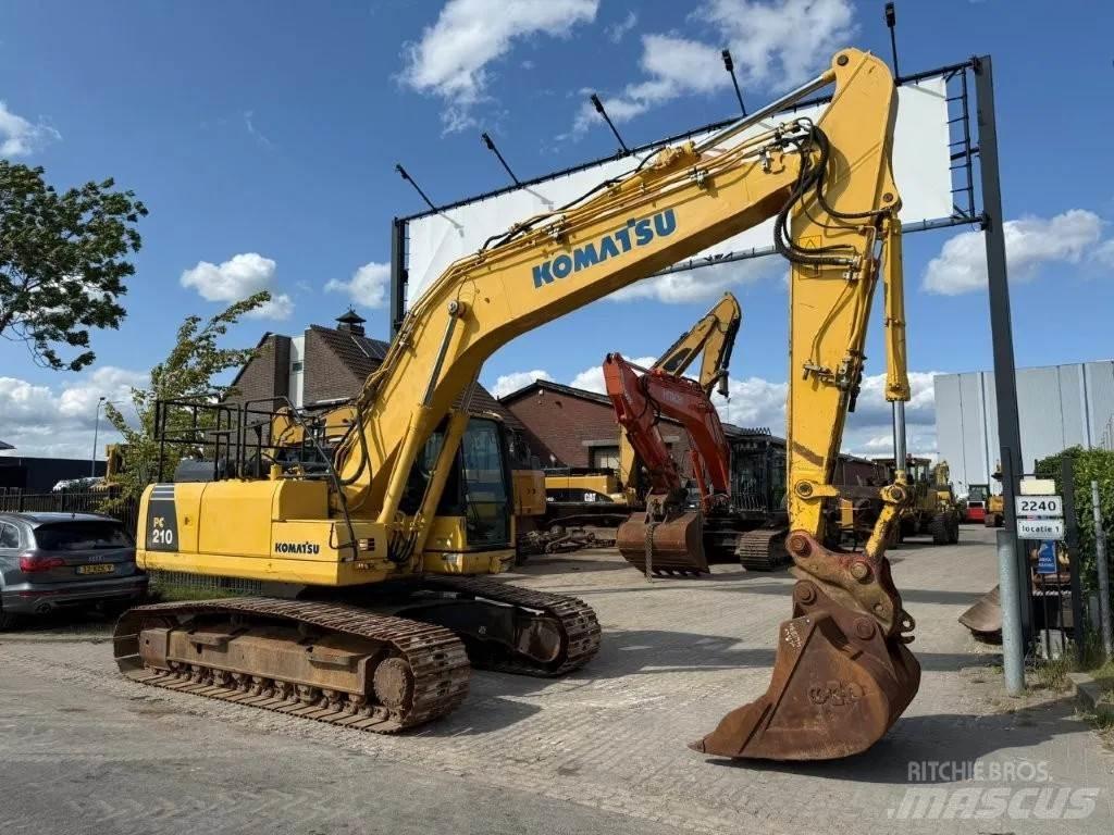 Komatsu PC210LC-8 Pásová rýpadla