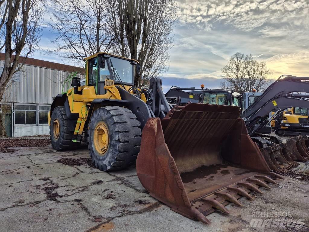 Volvo L 220 H Kolové nakladače