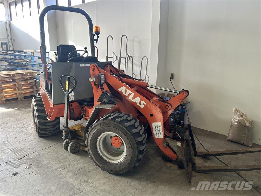 Atlas AR32E Víceúčelové nakladače