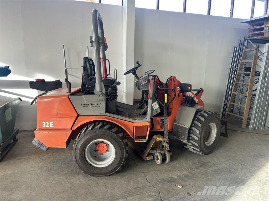 Atlas AR32E Víceúčelové nakladače