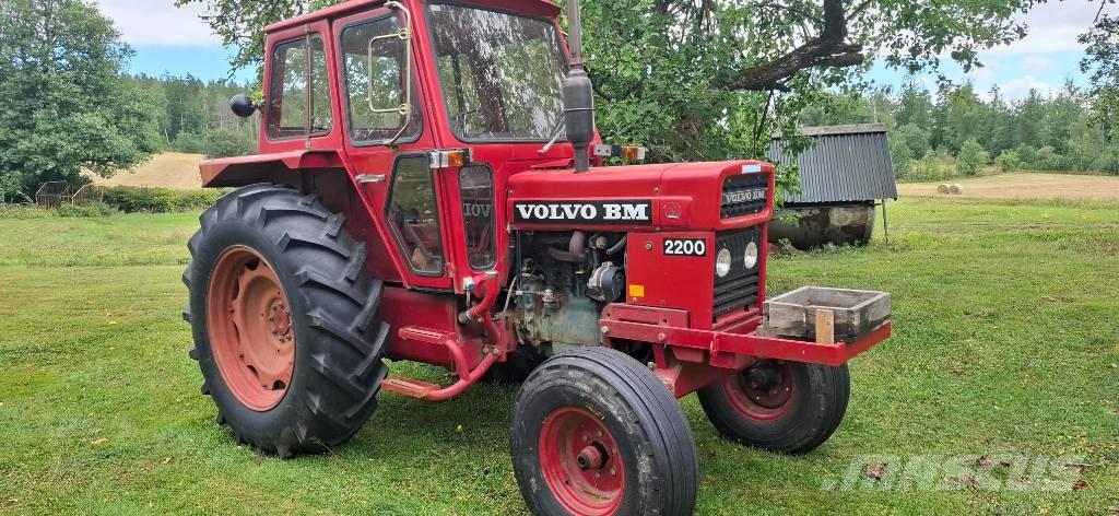 Volvo BM 2200 Traktory