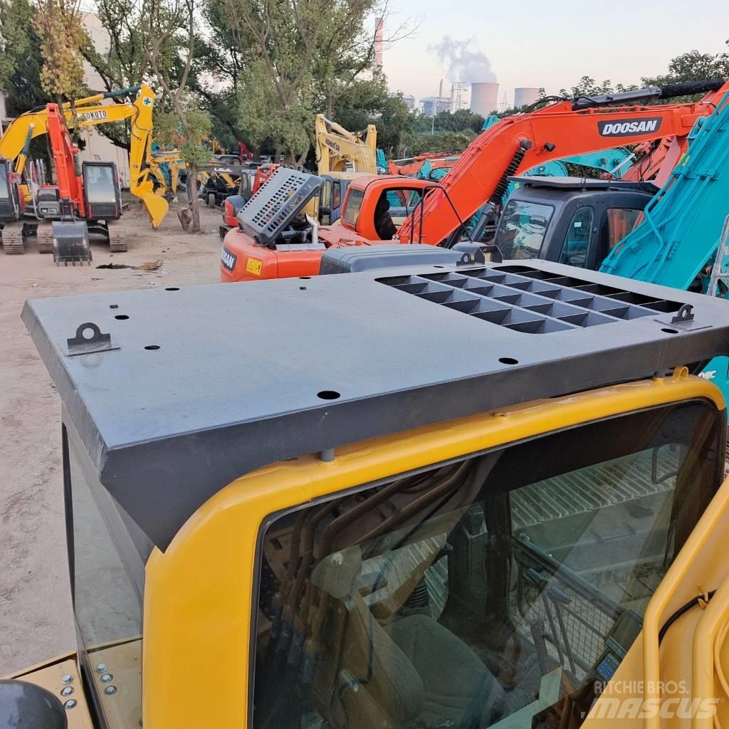 Komatsu PC 200-8 Pásová rýpadla