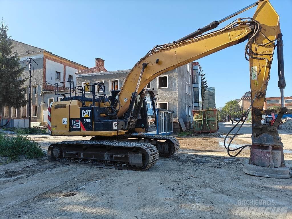 CAT 320 EL Pásová rýpadla