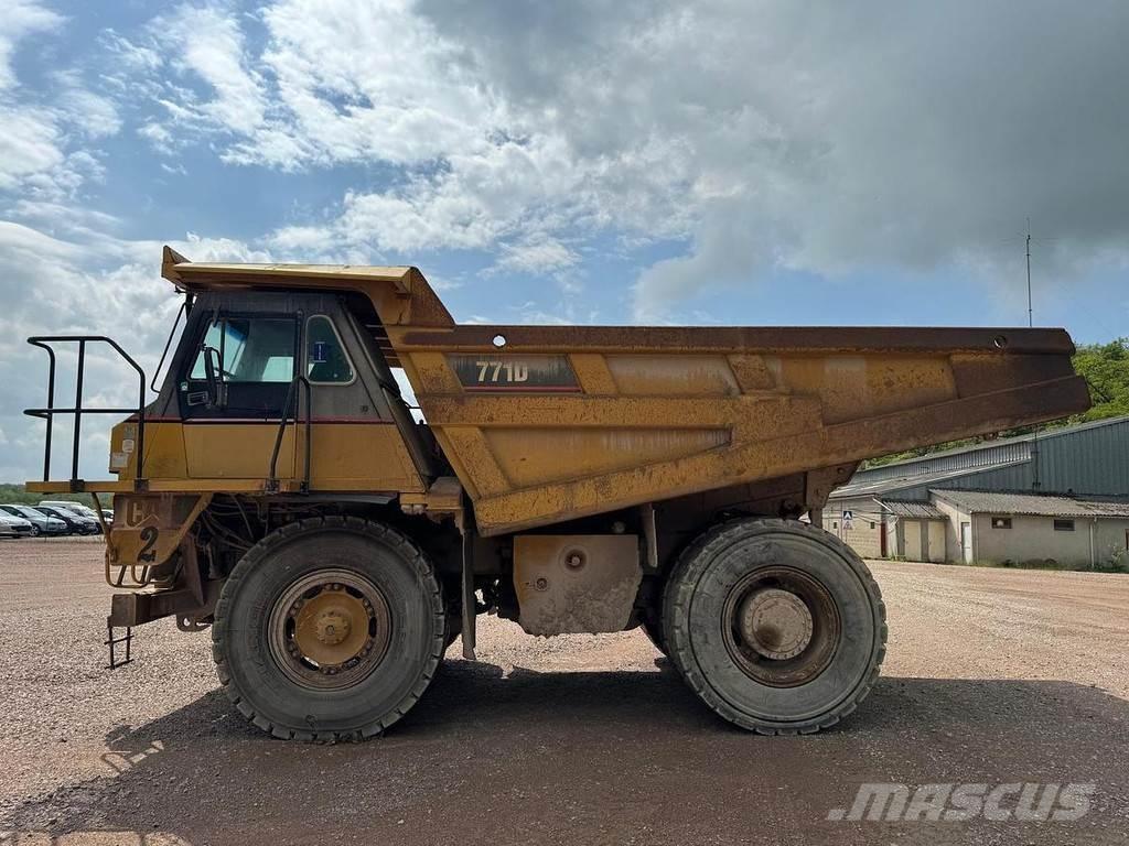 CAT 771D Pevné dempry