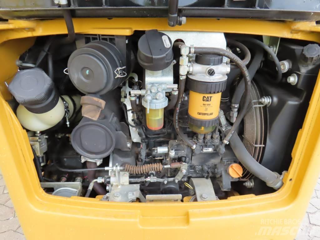 CAT 301.7 D Mini rýpadla < 7t