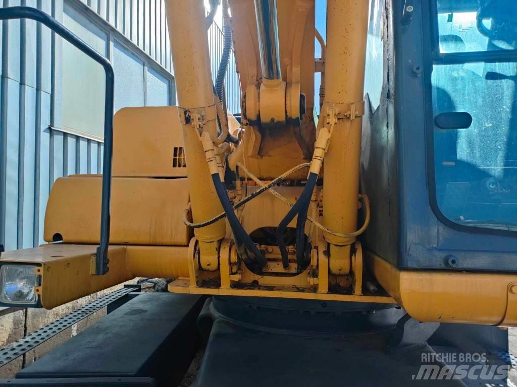 Komatsu PW 130ES-6K Kolová rýpadla
