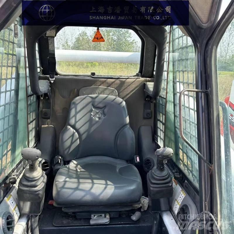 Bobcat S 330 Smykem řízené nakladače
