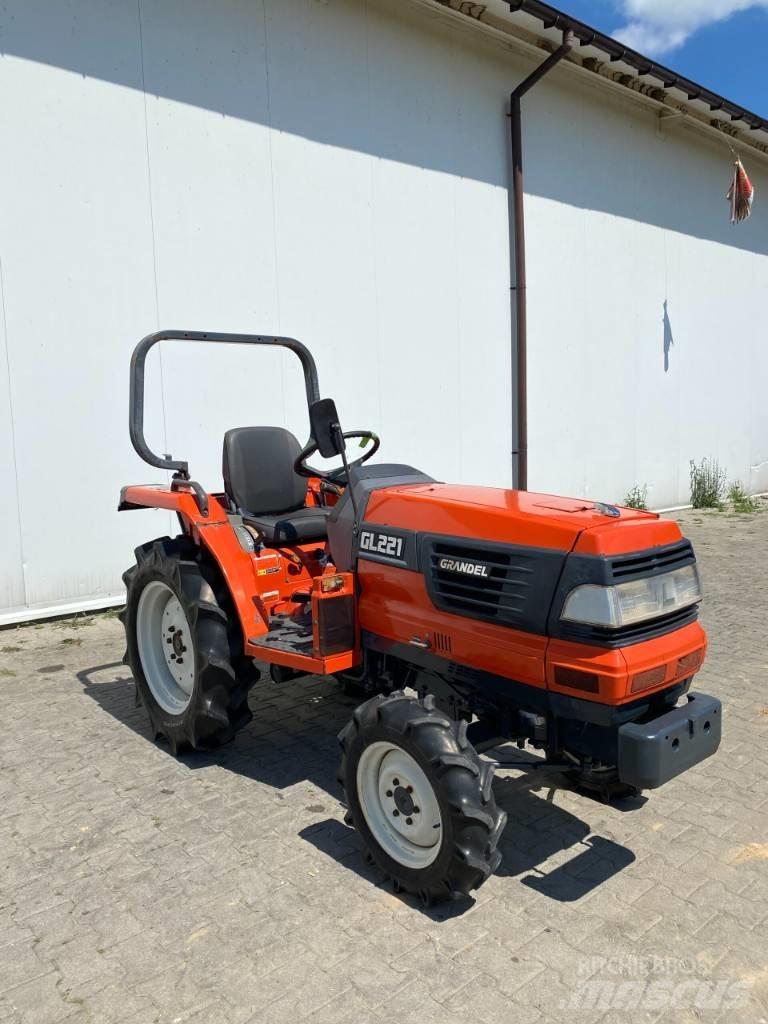 Kubota GL 221 Kompaktní traktory