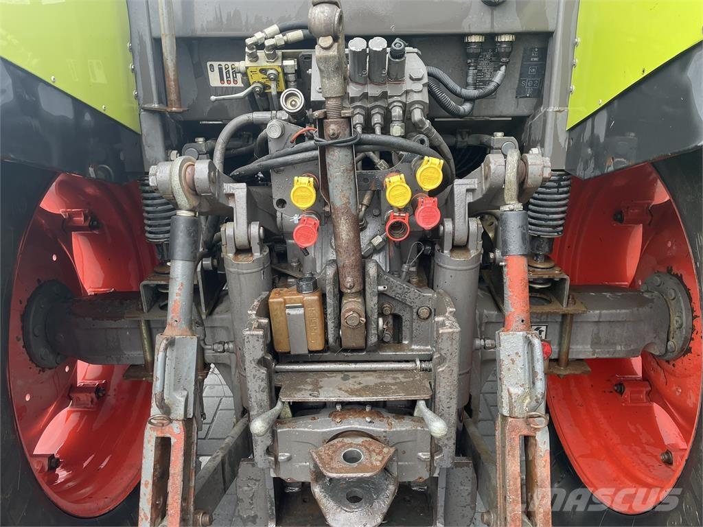 CLAAS ATZ 567 Traktory