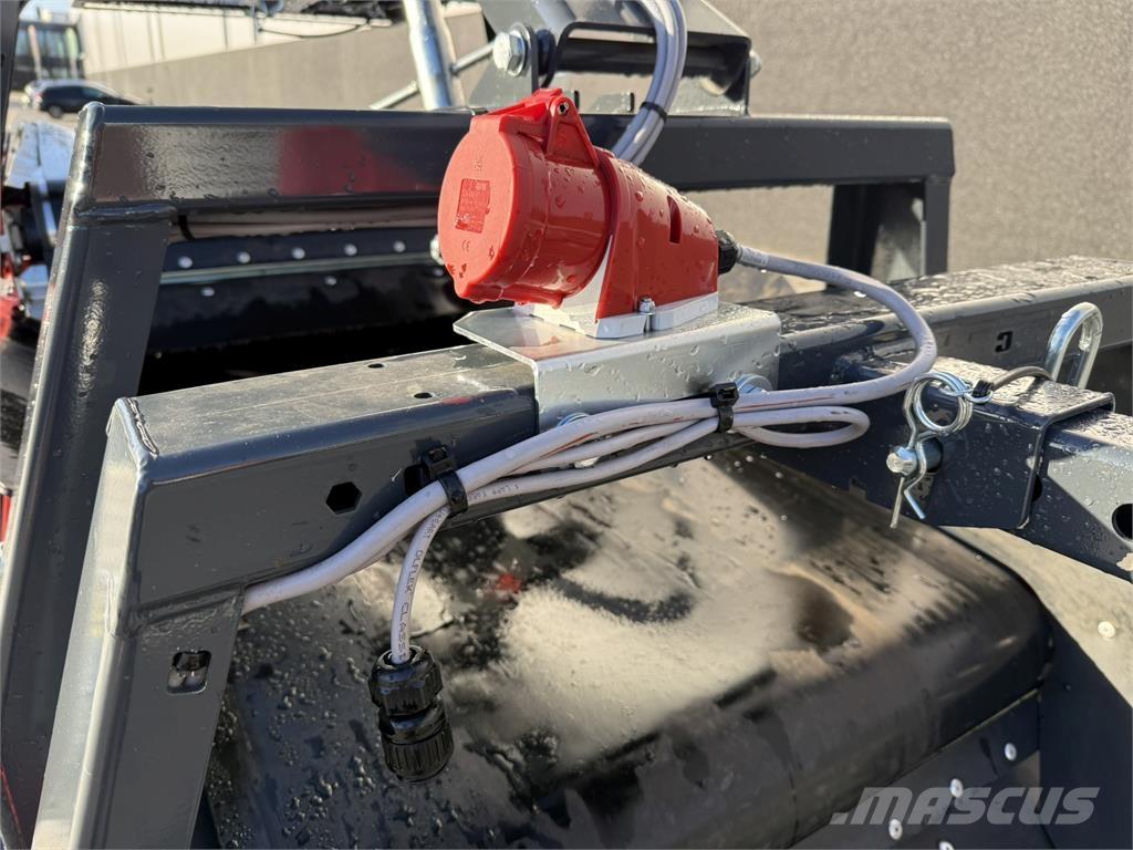  Dewulf-MC1780 Dopravní zařízení