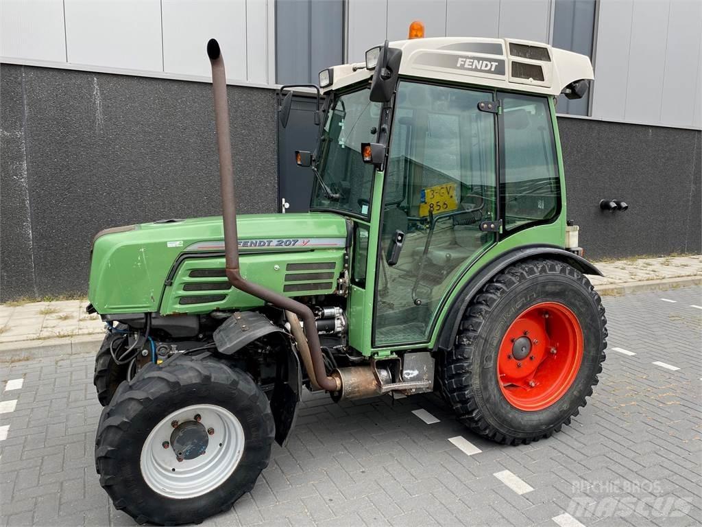 Fendt 207 VA Traktory