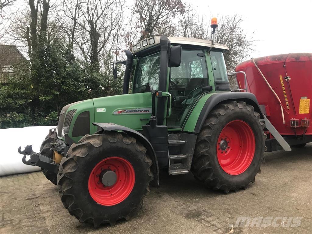 Fendt 411 Com2 Traktory