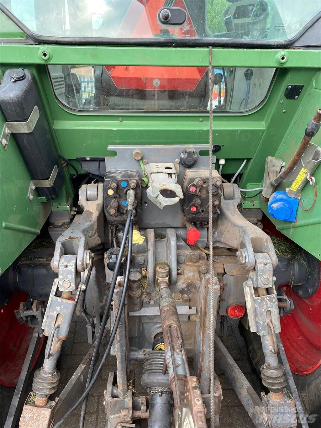 Fendt 412 vario Traktory