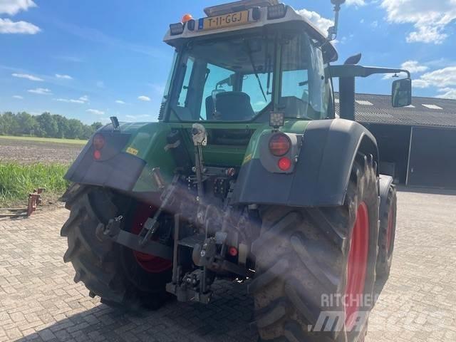 Fendt 714 Com3 Traktory