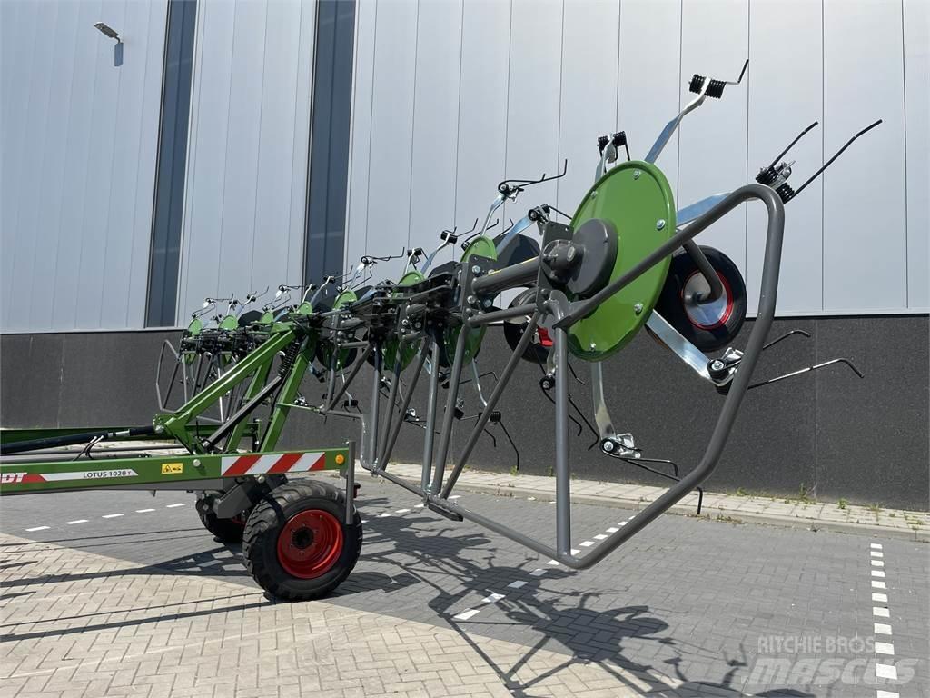Fendt Lotus 1020 Obraceče a shrabovače sena