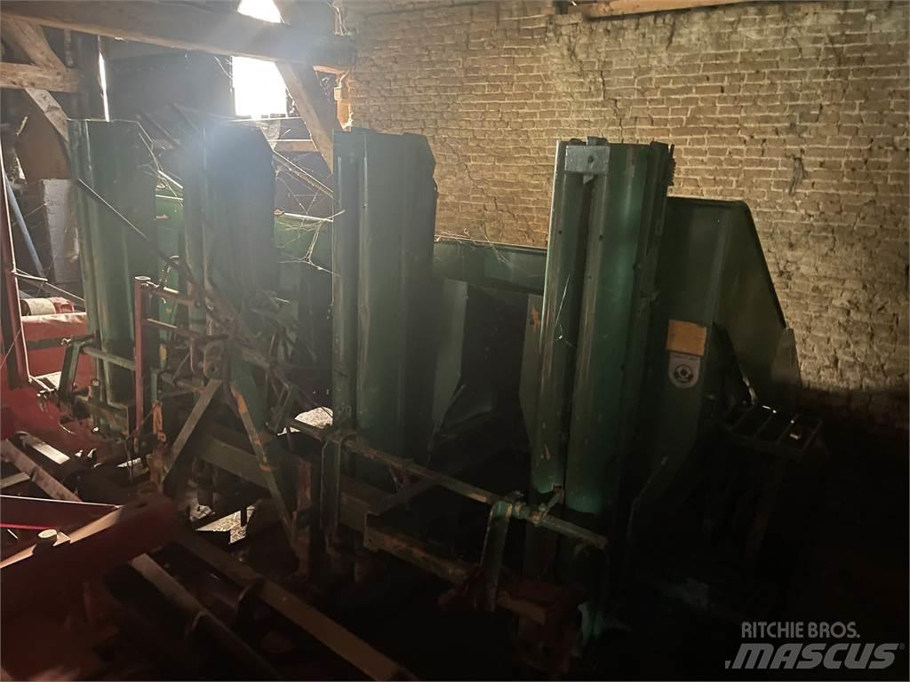 Hassia pootmachine Bramborové kombajny / sklízeče