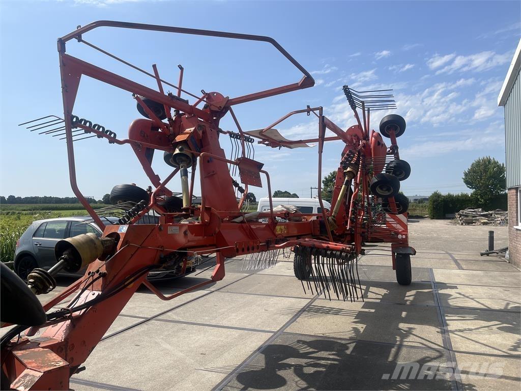 Kuhn 7302 DL Obraceče a shrabovače sena
