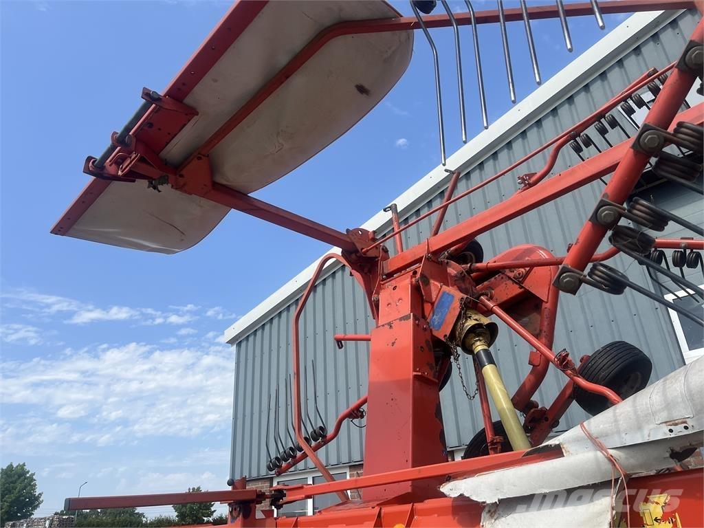 Kuhn 7302 DL Obraceče a shrabovače sena