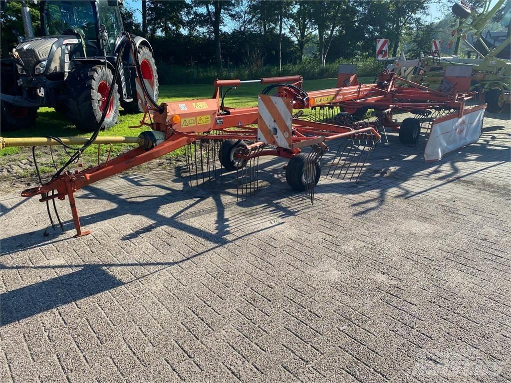 Kuhn GA 6000 Obraceče a shrabovače sena