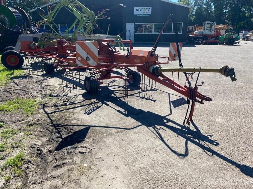 Kuhn GA 6000 Obraceče a shrabovače sena