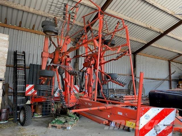 Kuhn GA 7501 Obraceče a shrabovače sena