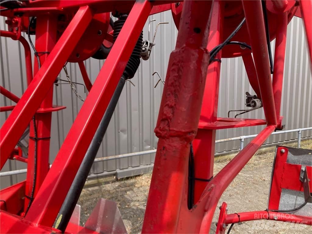 Lely Lotus 1020 Obraceče a shrabovače sena