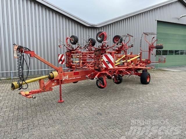 Lely Lotus 1325 Obraceče a shrabovače sena