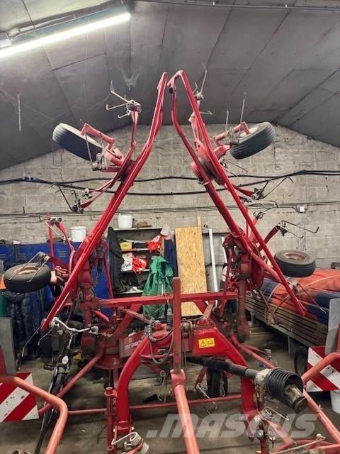 Lely Lotus 675 Obraceče a shrabovače sena
