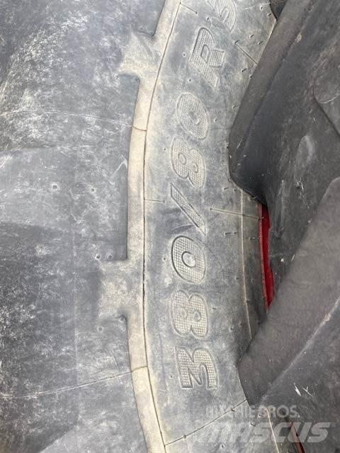 Michelin 380/80R38 Pneumatiky, kola a ráfky