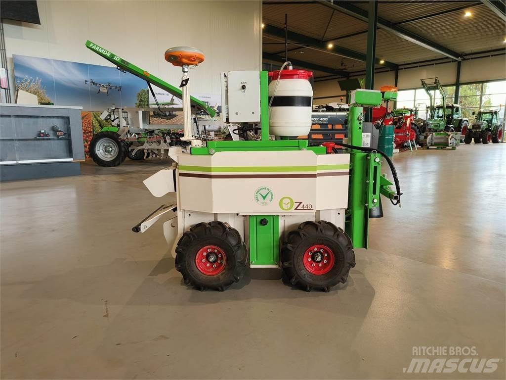  Naio OZ Robot Další