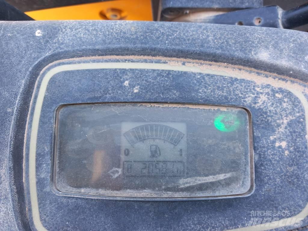 JCB 8030 ZTS Mini rýpadla < 7t