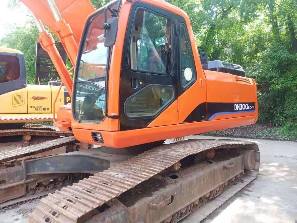 Doosan DH 300 LC-7 Pásová rýpadla