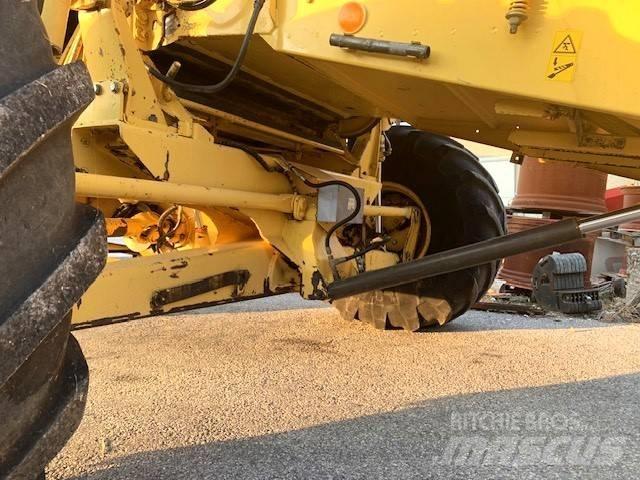 New Holland AL 59 Sklízecí mlátičky