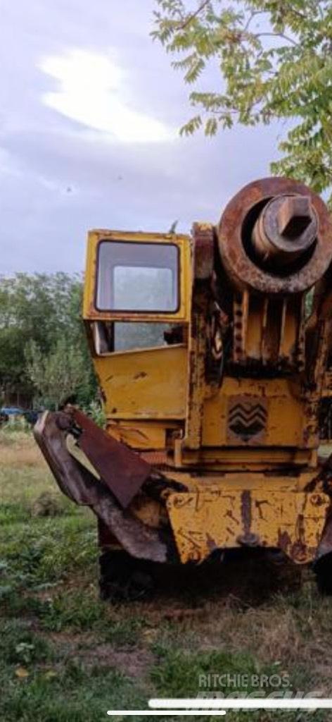 Mait T /80. Pilířové jeřáby