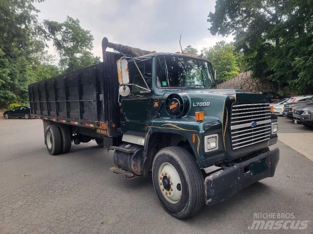 Ford L 7000 Sklápěče
