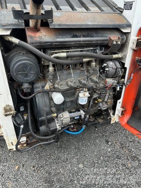 Bobcat 864 H Smykem řízené nakladače
