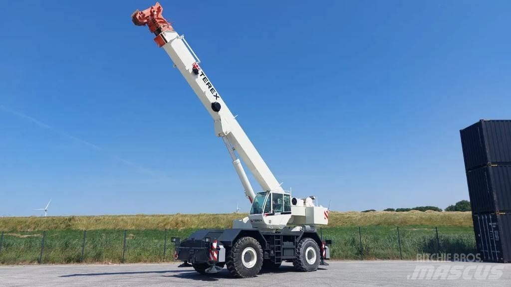 Terex A600 Jeřáby pro těžký terén