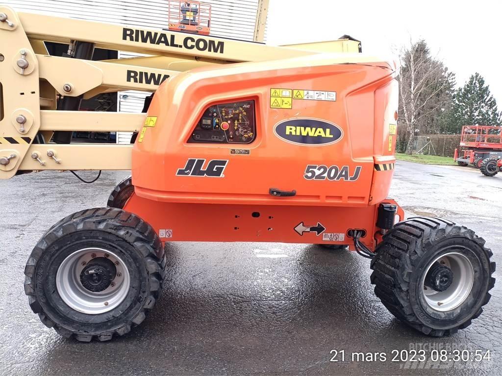 JLG 520AJ Kloubové plošiny
