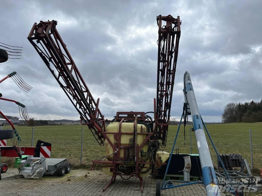 Hardi Mega 1200 Nesené postřikovače