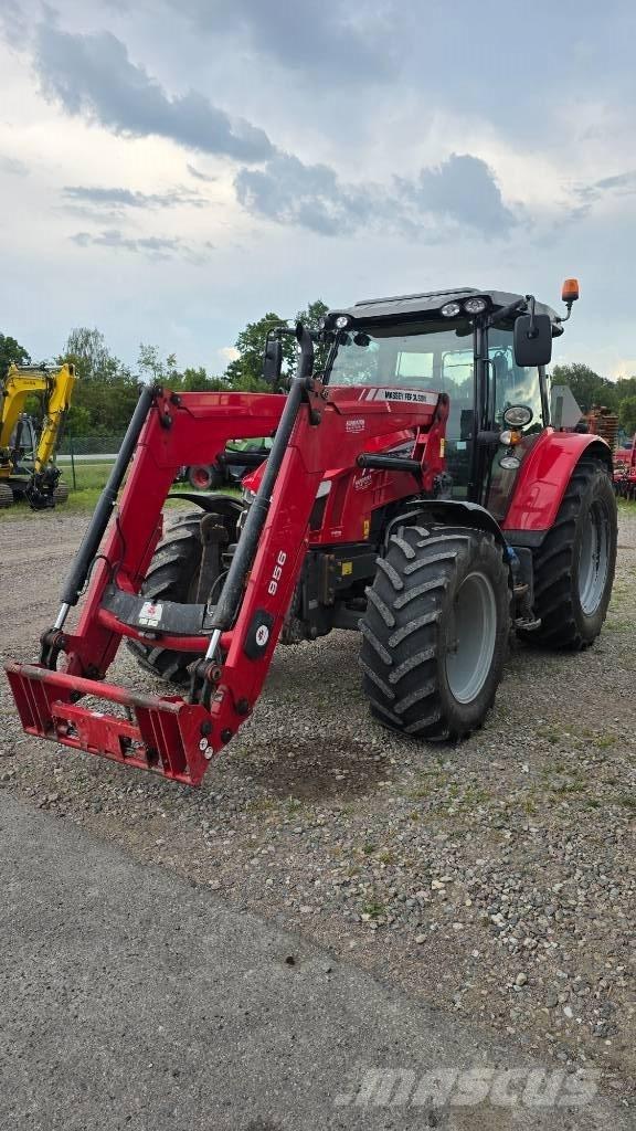 Massey Ferguson 5713 Traktory