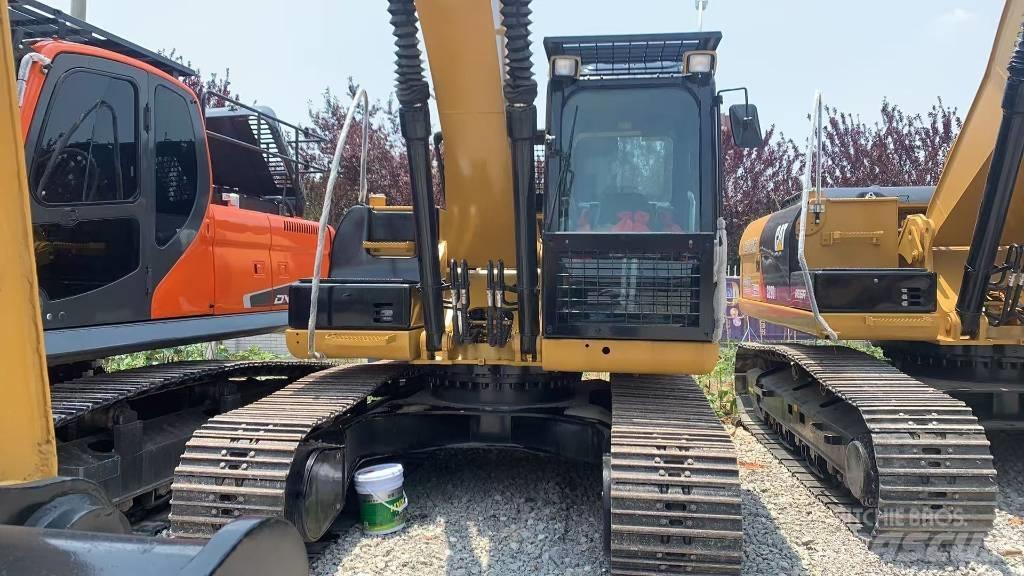 CAT 320 Pásová rýpadla