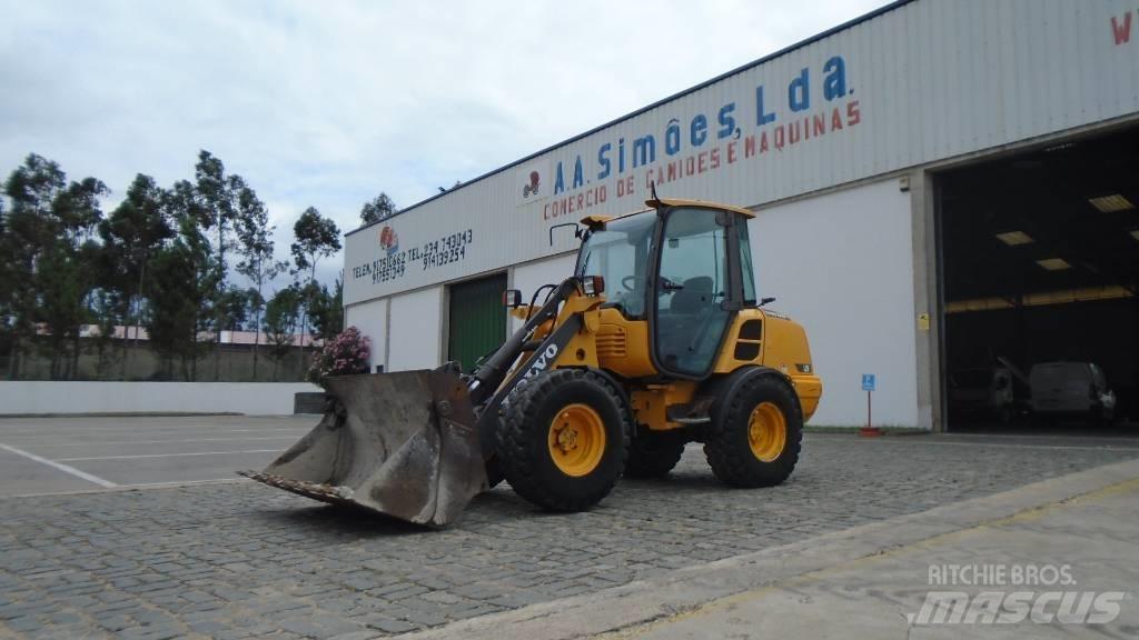 Volvo L 25 F Kolové nakladače