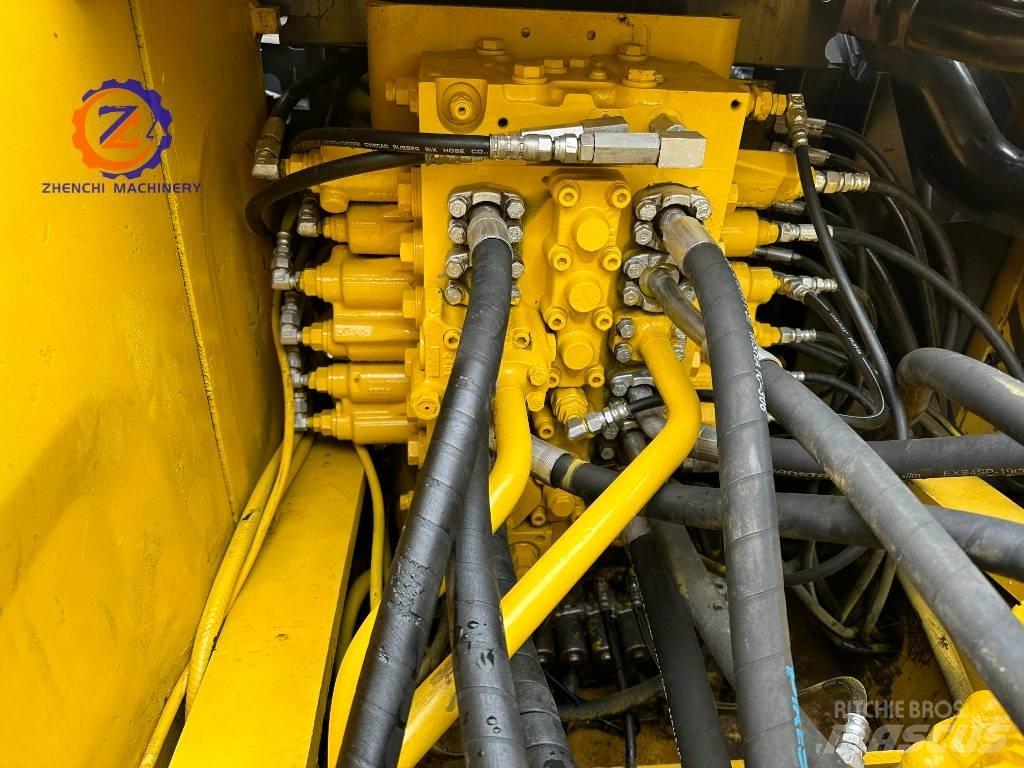 Komatsu PC 200-7 Pásová rýpadla