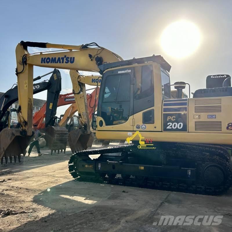 Komatsu PC 200-8 Pásová rýpadla