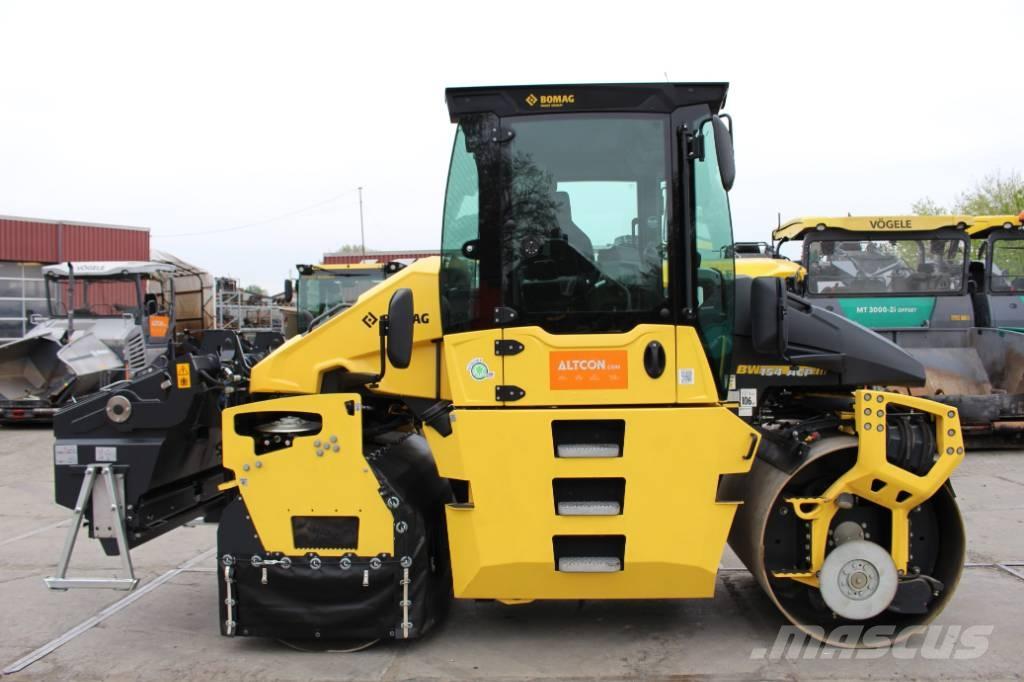 Bomag BW 154 ACP-5 Kombinované válce