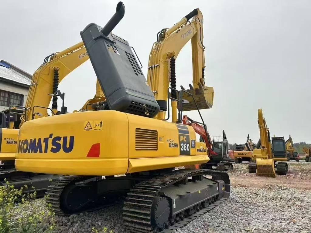 Komatsu 360-8MO Pásová rýpadla
