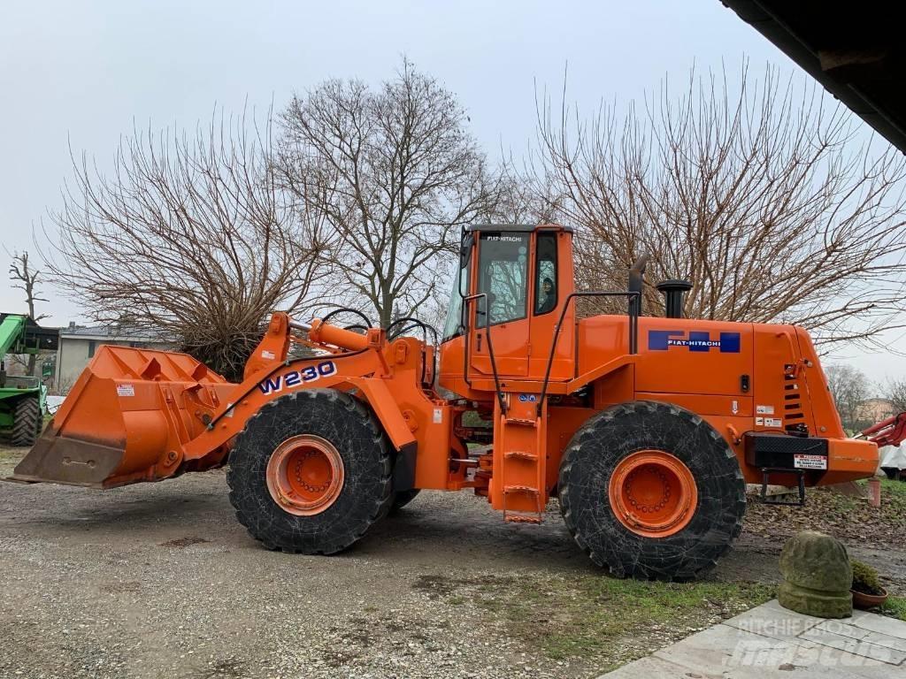 Fiat-Hitachi W230 Kolové nakladače