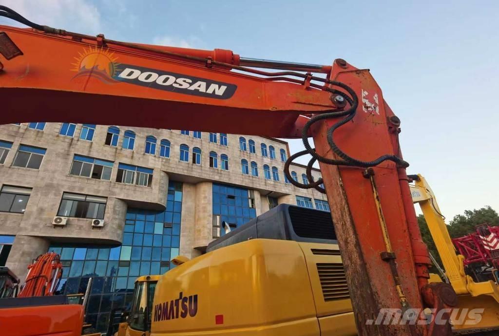 Doosan DH 150 W-7 Kolová rýpadla